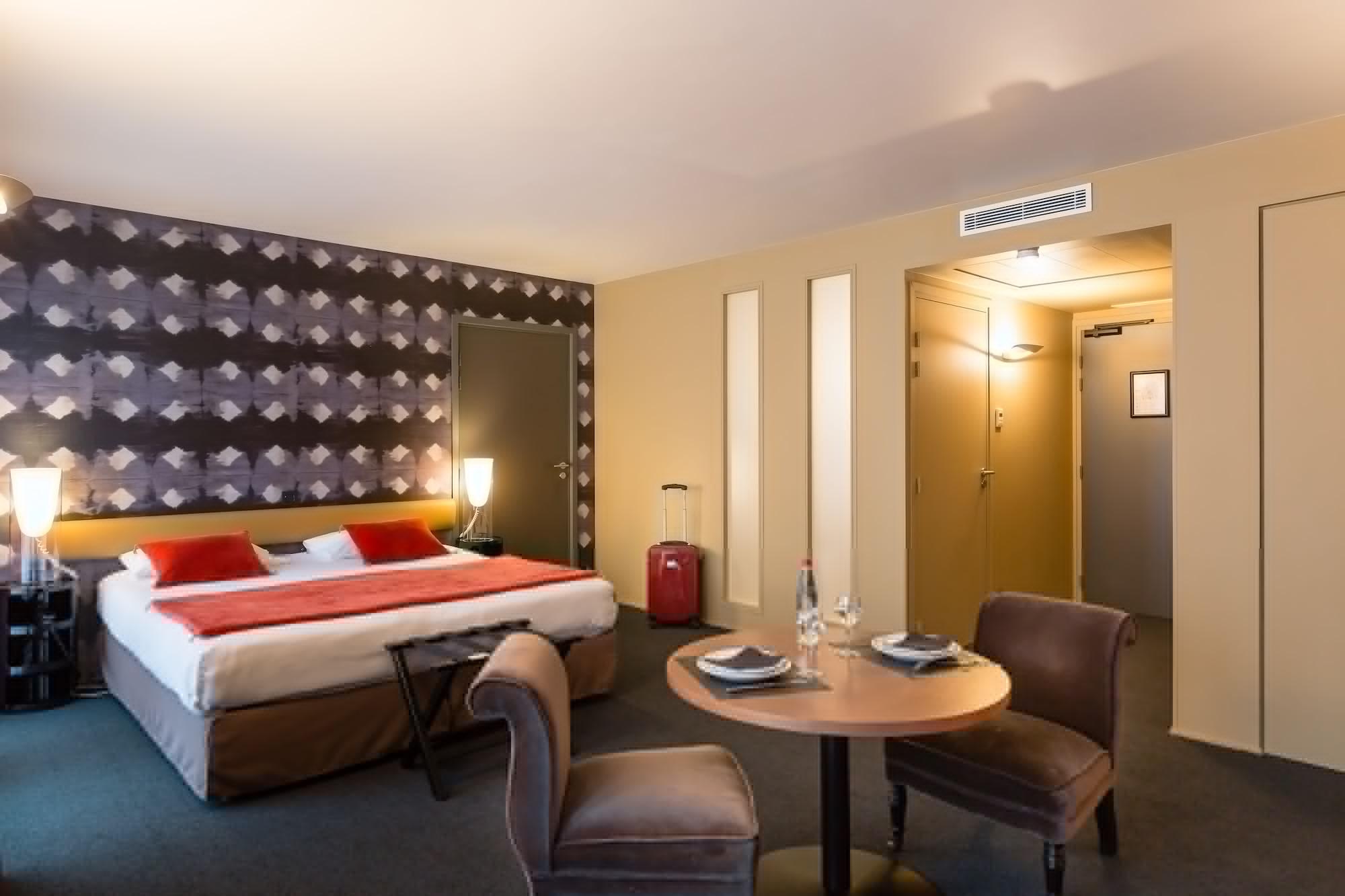 Hotel L'Adresse - Entierement Renove Сен Мало Екстериор снимка